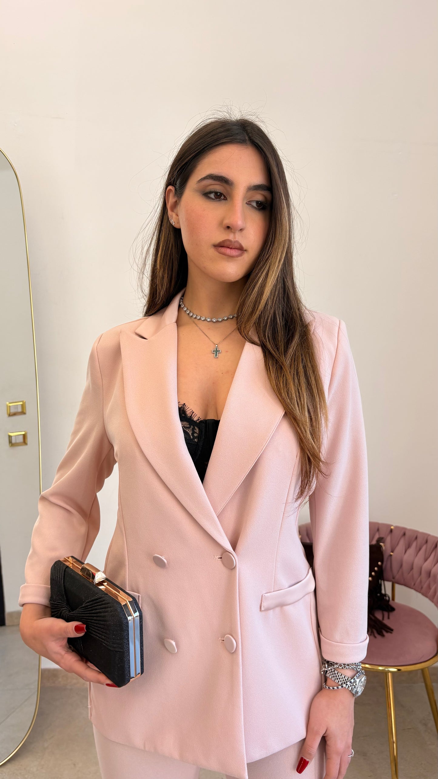 Elizabeth's suit
