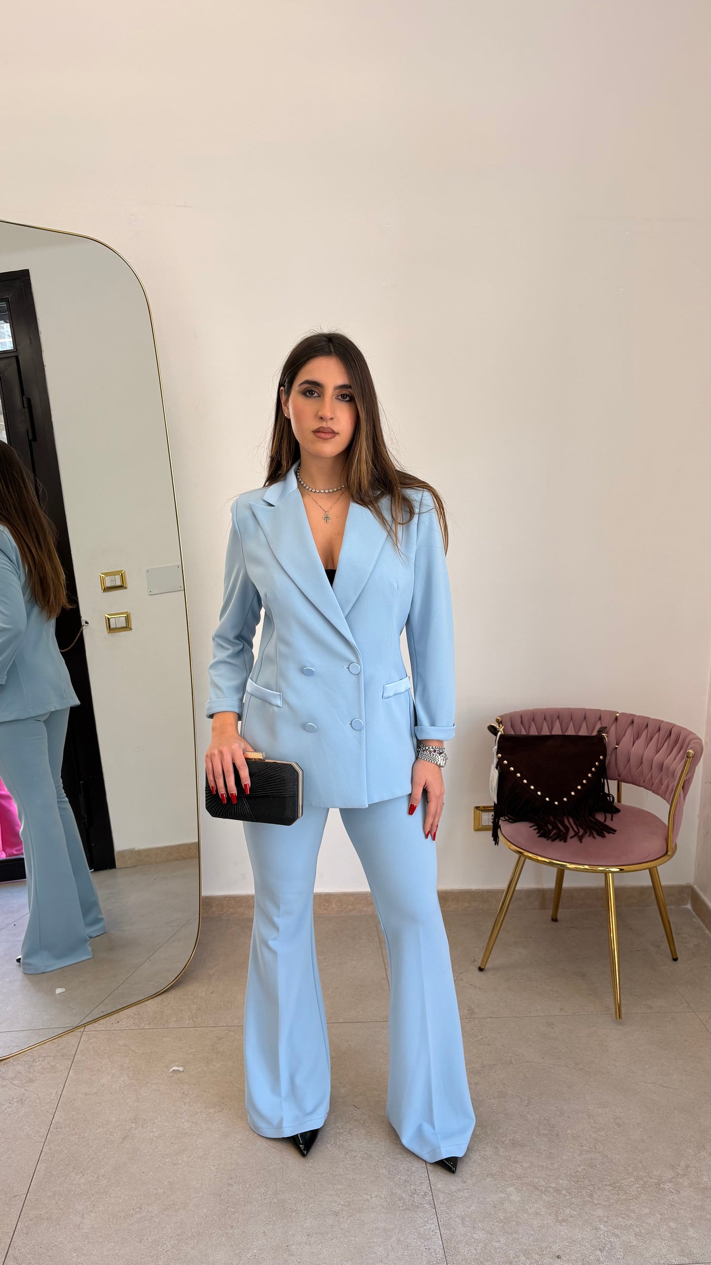 Elizabeth's suit